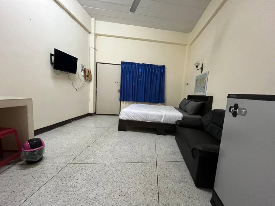 Room101 In Wanna Apartment Pattaya Exteriör bild