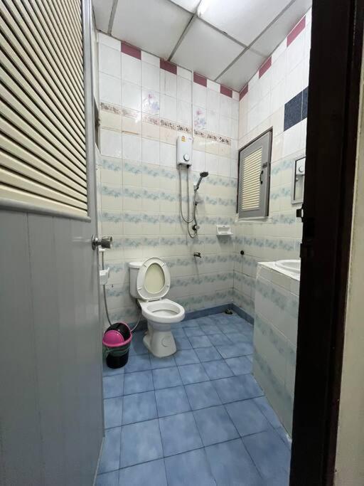 Room101 In Wanna Apartment Pattaya Exteriör bild